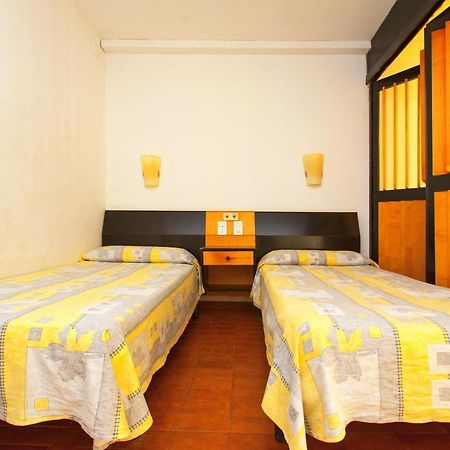 Alboran Study Appartement Salou Buitenkant foto