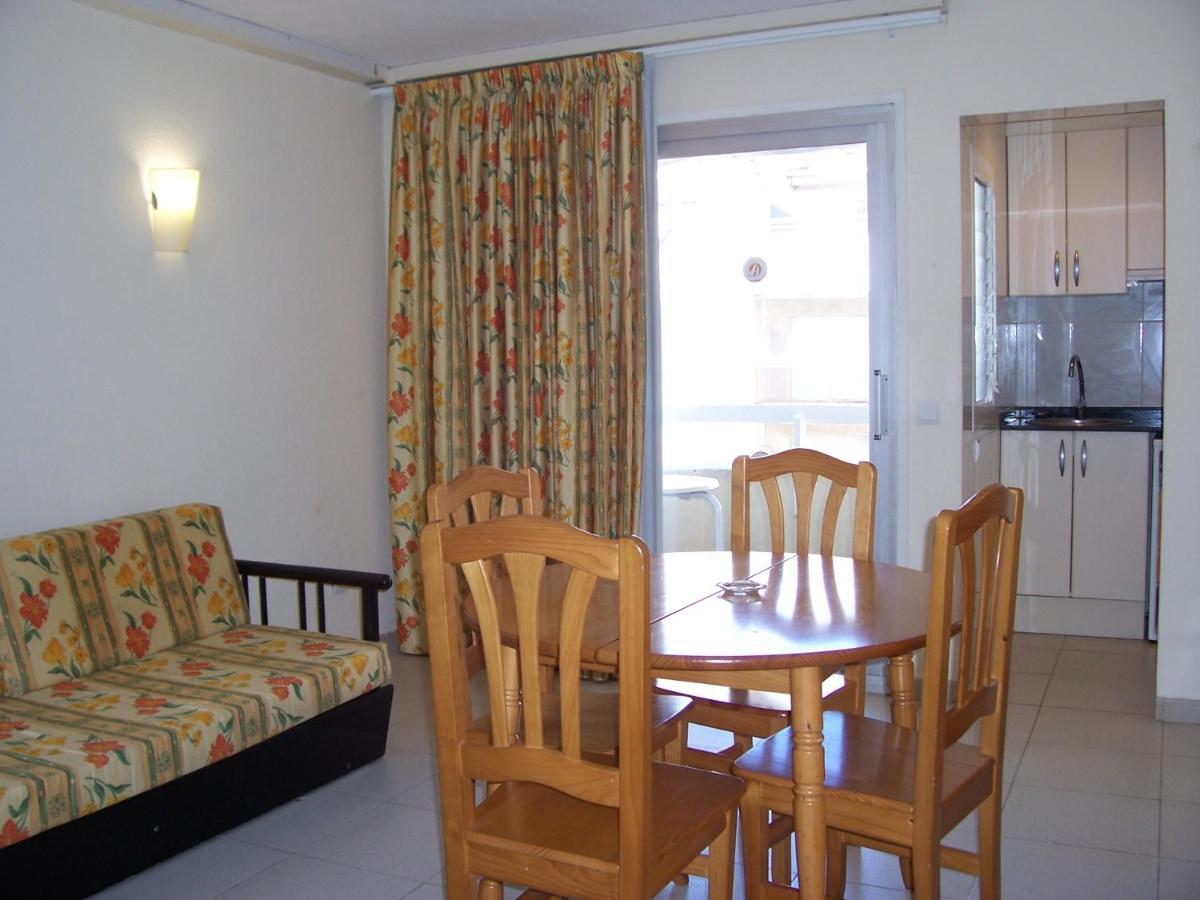 Alboran Study Appartement Salou Buitenkant foto